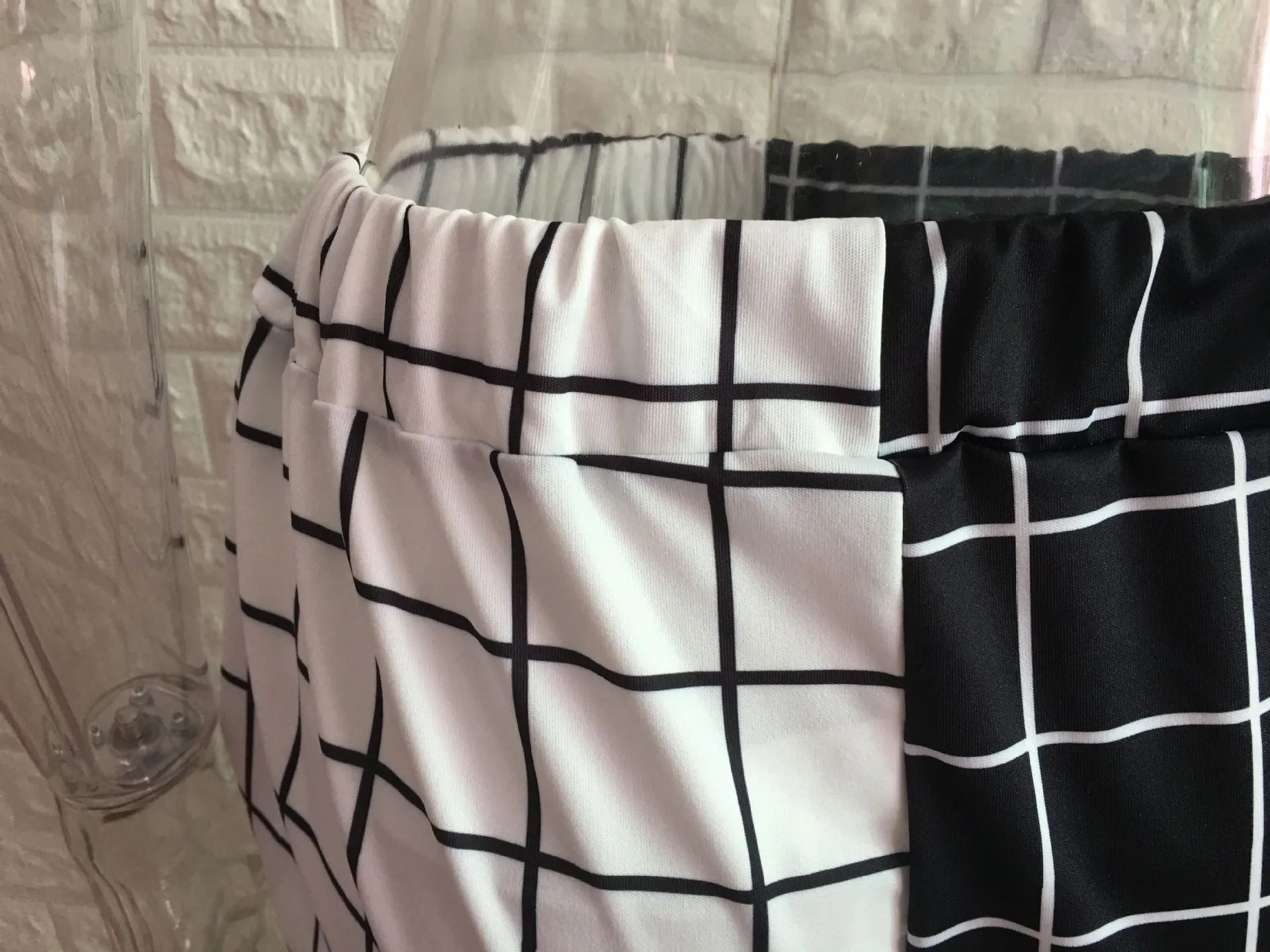 2022 autumn splicing checkered plaid trousers casual high waist B & W grid cargo pants with pockets