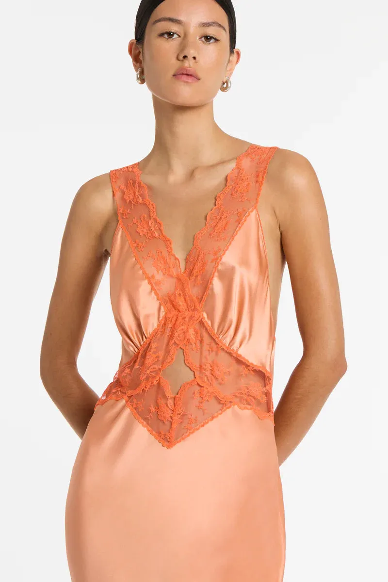 ARIES CUT OUT GOWN