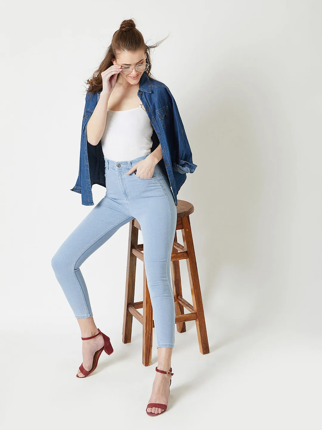 Women's Light Blue Skinny Fringed Hemline Detailing High Rise Ice Wash Clean Look Cropped Solid Stretchable Denim Jeans